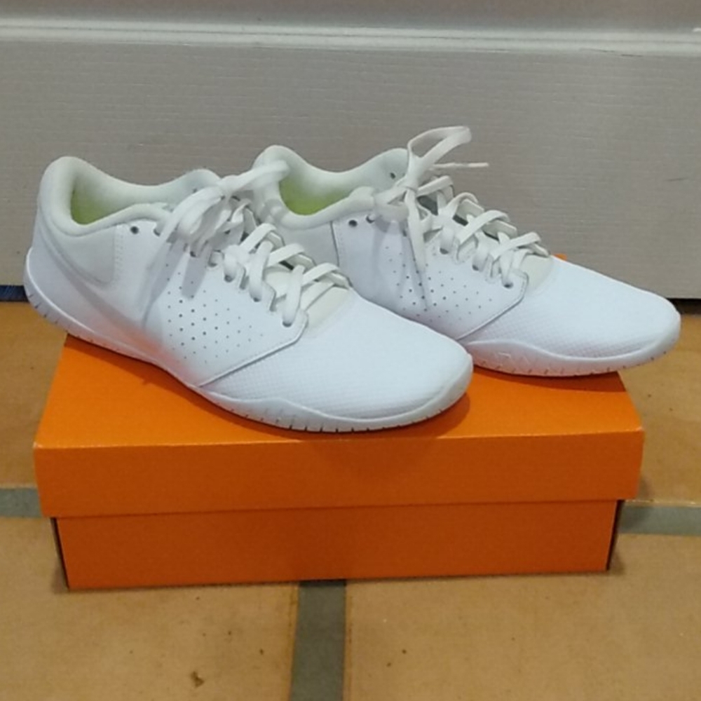 Nike Cheer Sideline IV